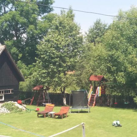 Pensiunea Vladut Törcsvár Kültér fotó